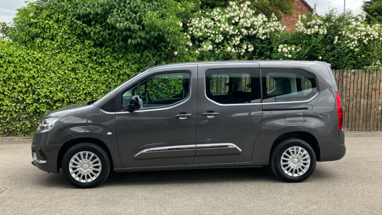 Toyota Proace City Verso 100kW Shuttle Long 50kWh 5dr Auto Electric Estate